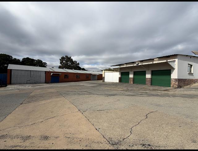 849M² WAREHOUSE TO LET IN CHLOORKOP